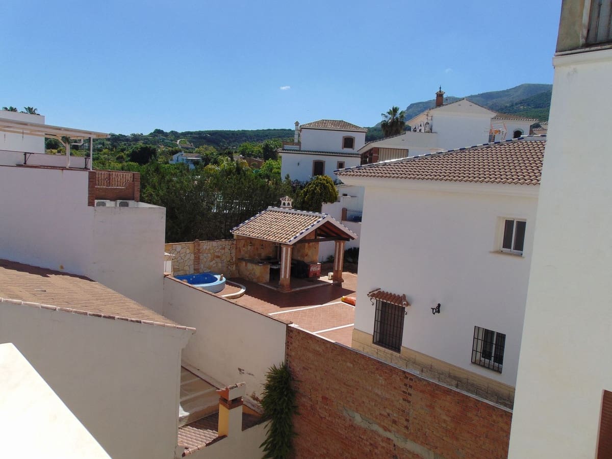 3 Zimmer Penthouse zu verkaufen in Alhaurin el Grande mit Garage - 275.000 € (Ref: 9832728)