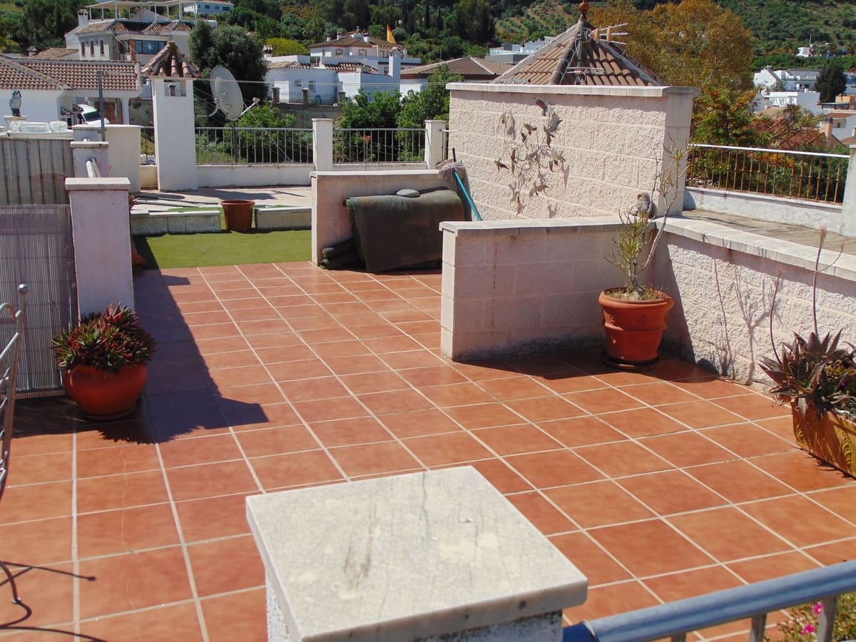 3 Zimmer Penthouse zu verkaufen in Alhaurin el Grande mit Garage - 275.000 € (Ref: 9832728)