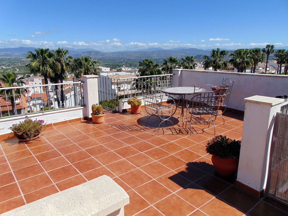 3 Zimmer Penthouse zu verkaufen in Alhaurin el Grande mit Garage - 275.000 € (Ref: 9832728)