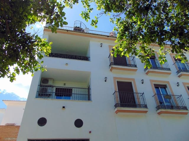 3 Zimmer Penthouse zu verkaufen in Alhaurín el Grande mit Garage - 275.000 € (Ref: 9832728)