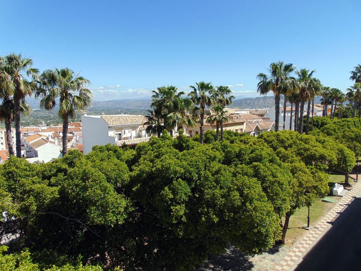 3 Zimmer Penthouse zu verkaufen in Alhaurin el Grande mit Garage - 275.000 € (Ref: 9832728)