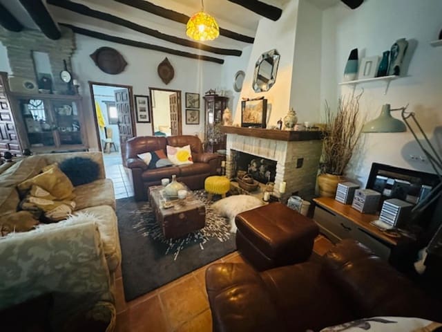 2 sypialnia Finka/Dom wiejski na sprzedaż w Antequera z garażem - 155 000 € (Ref: 9918603)