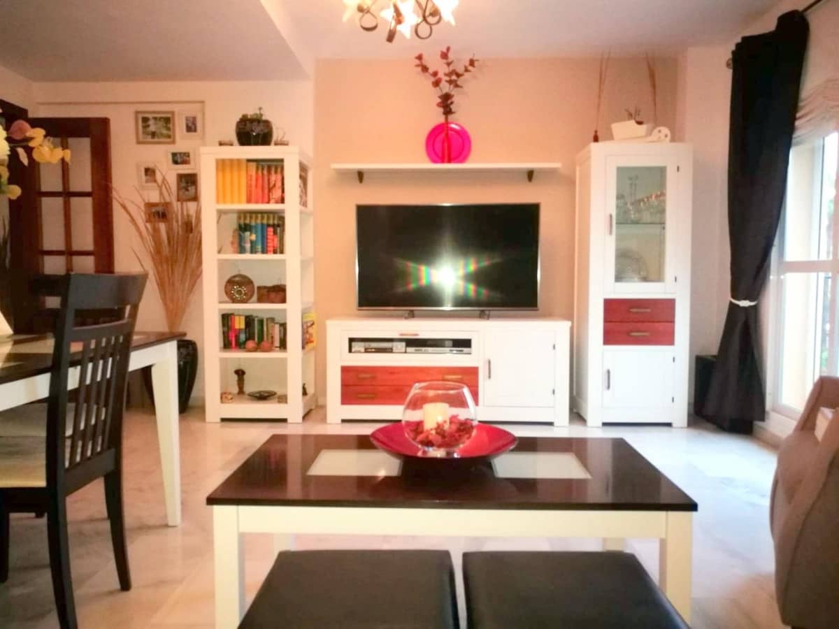 4 bedroom Apartment for sale in Estacion de Cartama with garage - € 389,000 (Ref: 9921061)