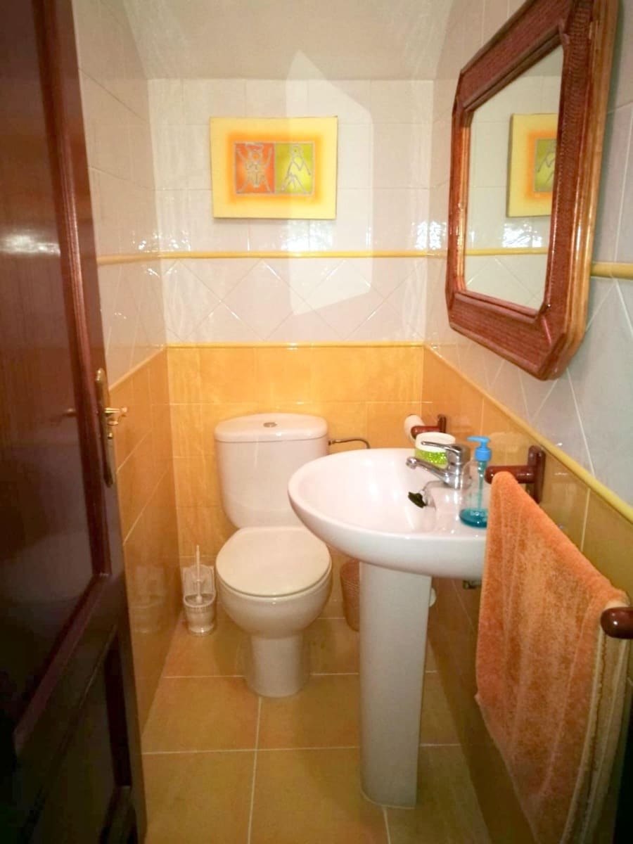 4 bedroom Apartment for sale in Estacion de Cartama with garage - € 389,000 (Ref: 9921061)
