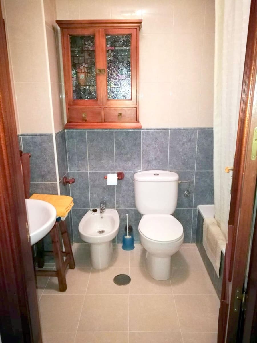 4 bedroom Apartment for sale in Estacion de Cartama with garage - € 389,000 (Ref: 9921061)