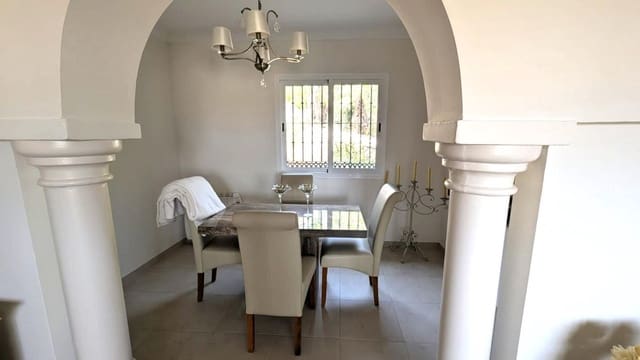 3 soverom Villa til salgs i Cerro del Aguila, Mijas med svømmebasseng garasje - € 850 000 (Ref: 9921062)