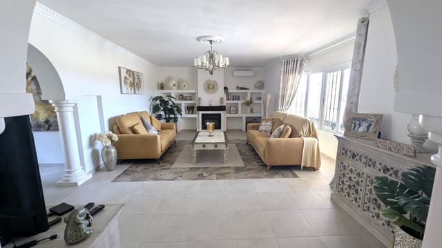 3 soverom Villa til salgs i Cerro del Aguila, Mijas med svømmebasseng garasje - € 850 000 (Ref: 9921062)