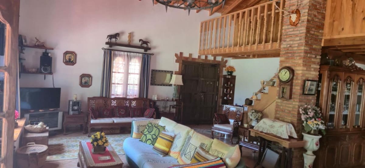3 soveværelse Finca/Landehus til salg i Cartama med garage - € 499.000 (Ref: 9938681)