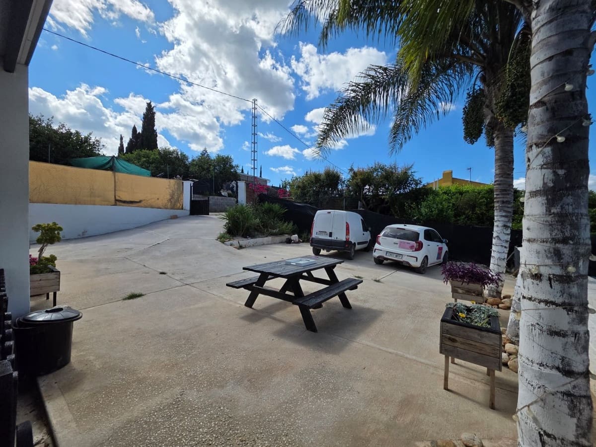 3 slaapkamer Commercieel te koop in Cartama met garage - € 295.000 (Ref: 9965786)