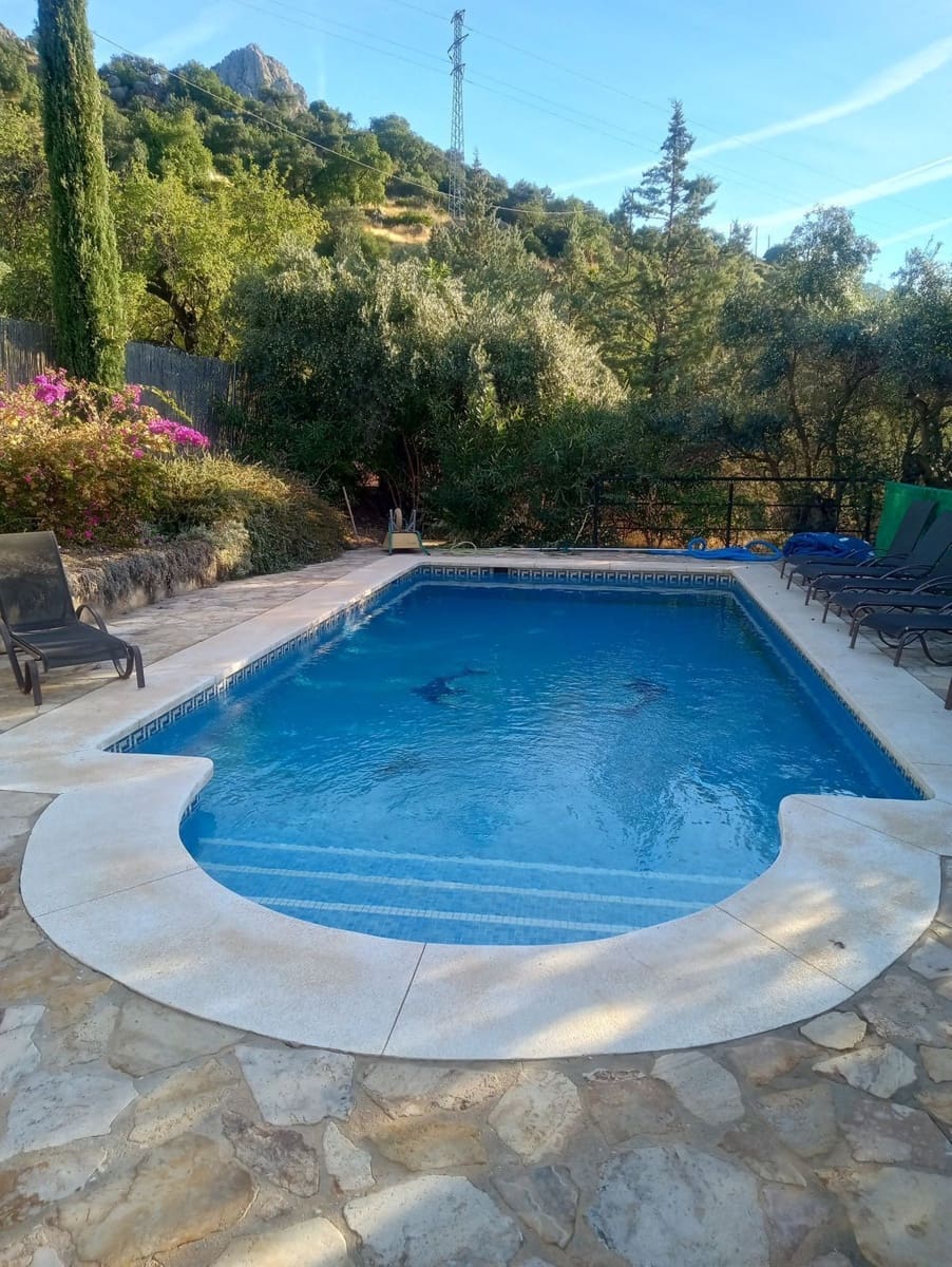 4 soveværelse Villa til salg i Alora med swimmingpool garage - € 395.000 (Ref: 9965787)
