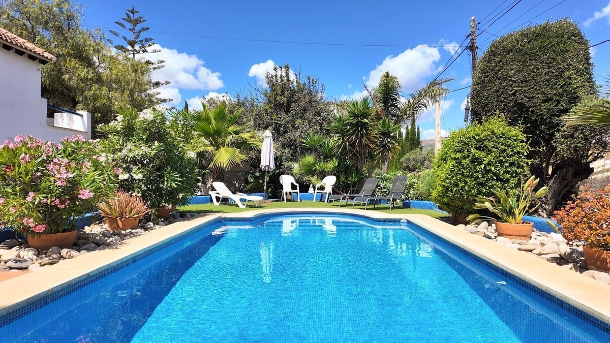 5 soveværelse Finca/Landehus til salg i Alora med swimmingpool garage - € 420.000 (Ref: 9965788)