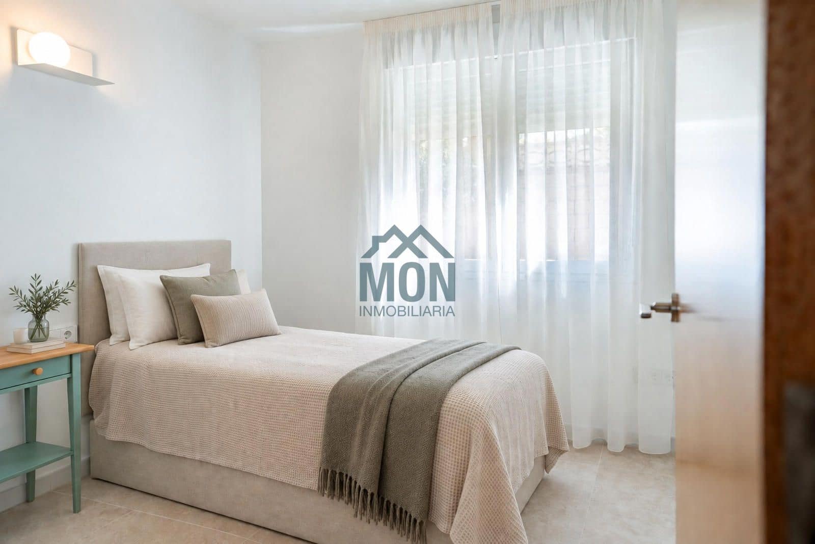 3 bedroom Townhouse for sale in Denia with pool garage - € 530,000 (Ref: 10078758)