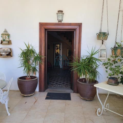 Chalet de 8 habitaciones en Rocafort en venta con garaje - 1.200.000 € (Ref: 10078764)