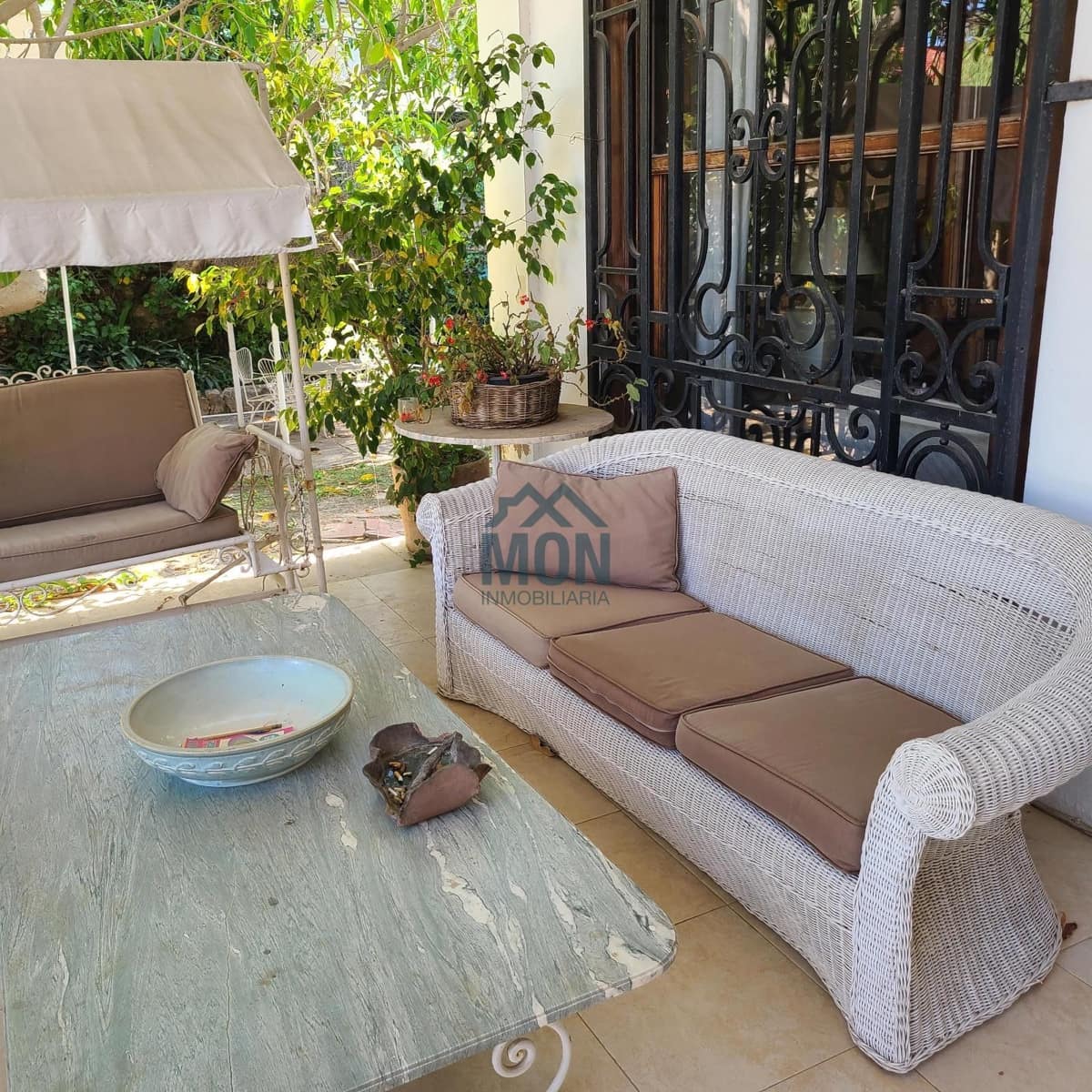 Chalet de 8 habitaciones en Rocafort en venta con garaje - 1.200.000 € (Ref: 10078764)
