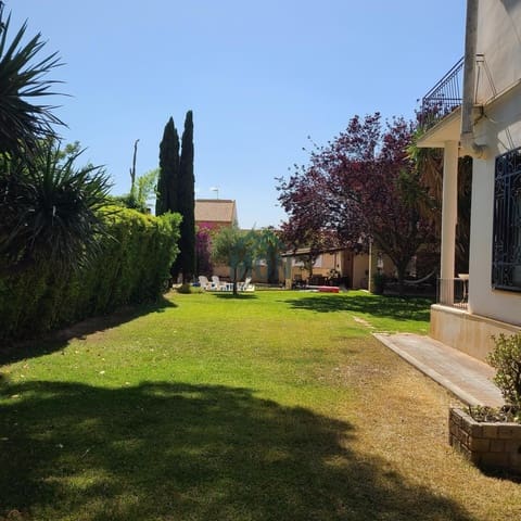 Chalet de 8 habitaciones en Rocafort en venta con garaje - 1.200.000 € (Ref: 10078764)