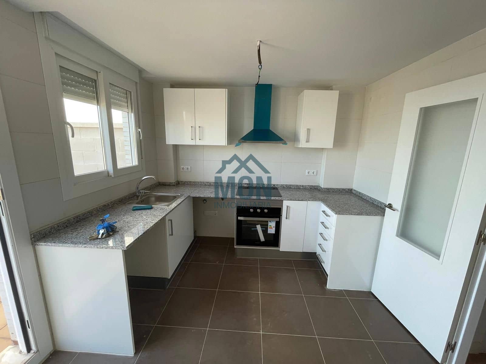 3 sypialnia Dom na sprzedaż w Almassora / Almazora z basenem garażem - 163 000 € (Ref: 10144759)