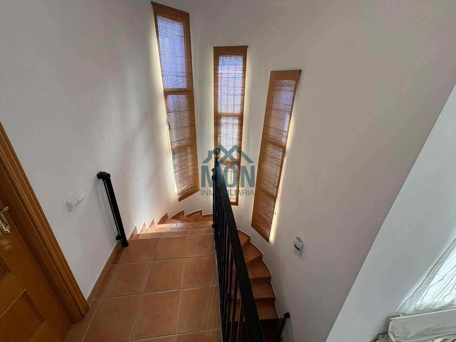 Chalet de 3 habitaciones en Chiva en venta con piscina garaje - 410.000 € (Ref: 10175918)