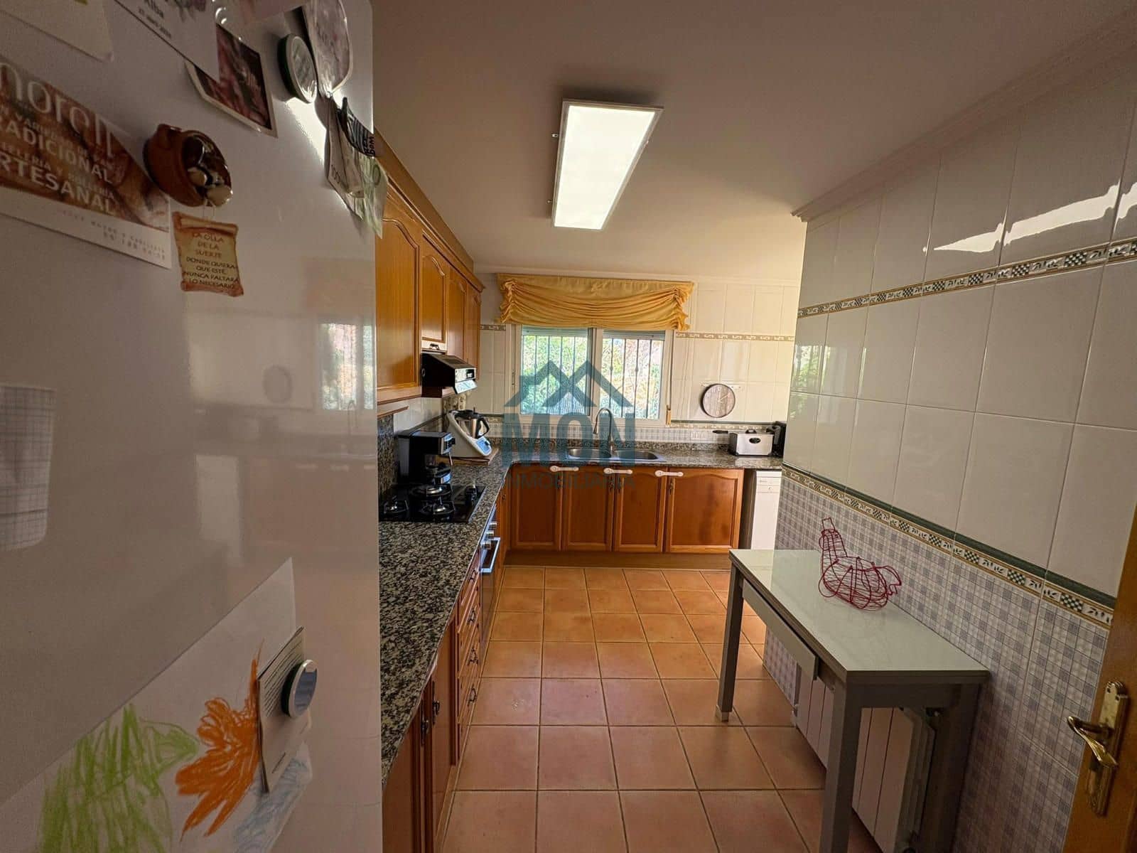 Chalet de 3 habitaciones en Chiva en venta con piscina garaje - 410.000 € (Ref: 10175918)