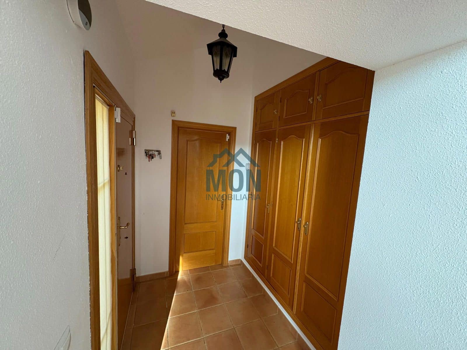 Chalet de 3 habitaciones en Chiva en venta con piscina garaje - 410.000 € (Ref: 10175918)