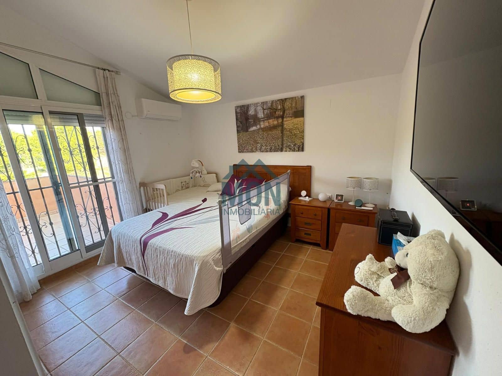 Chalet de 3 habitaciones en Chiva en venta con piscina garaje - 410.000 € (Ref: 10175918)