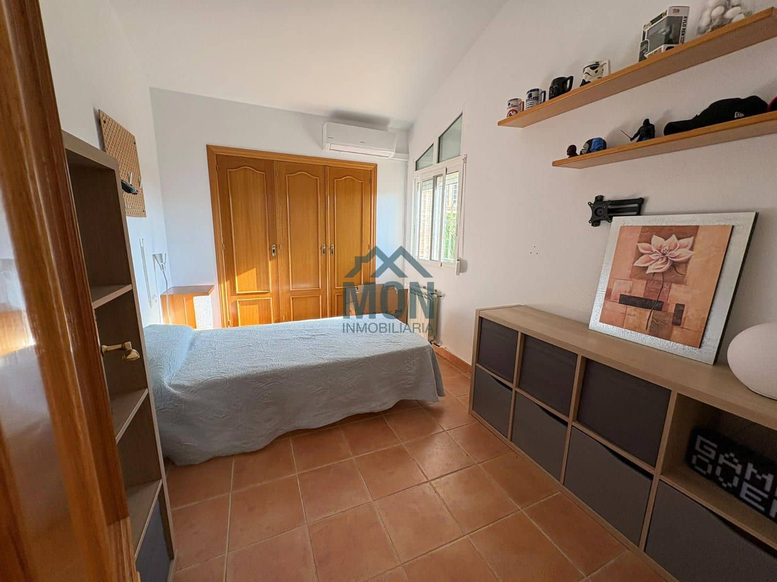 Chalet de 3 habitaciones en Chiva en venta con piscina garaje - 410.000 € (Ref: 10175918)