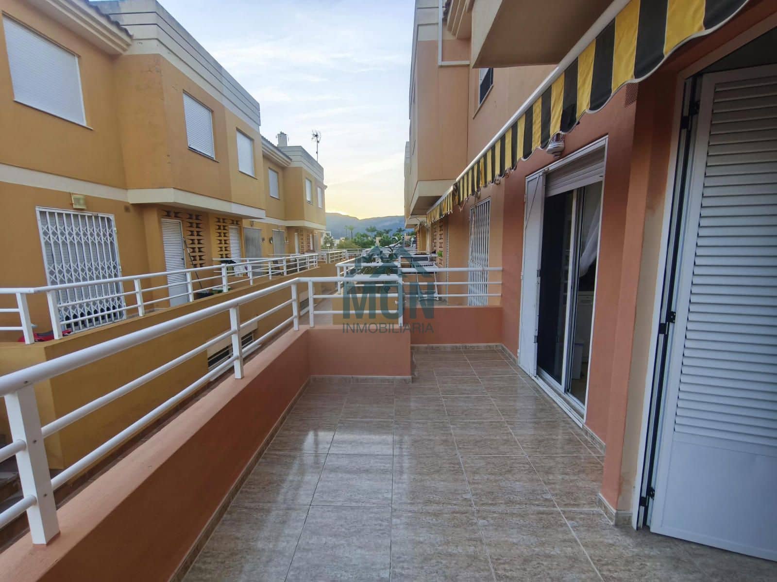 3 Zimmer Haus zu verkaufen in Tavernes de la Valldigna mit Pool Garage - 285.000 € (Ref: 10177663)