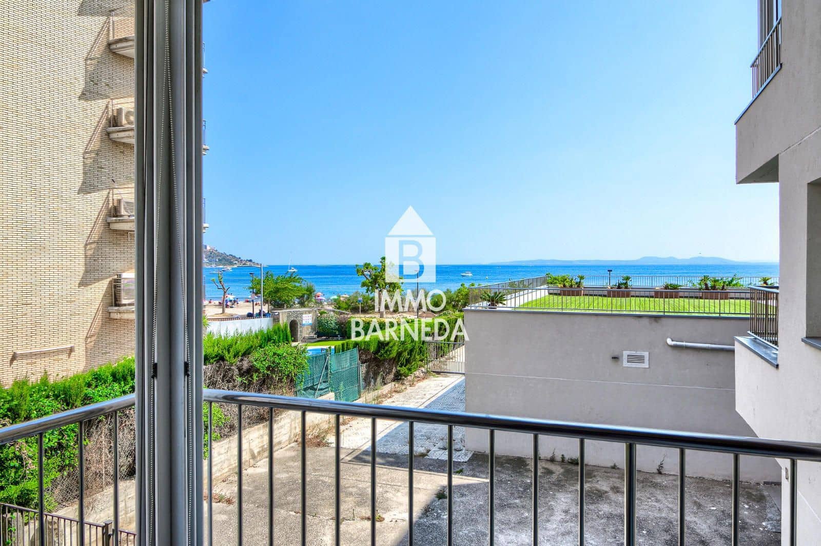 Piso de 1 habitación en Roses en venta - 189.000 € (Ref: 10004719)