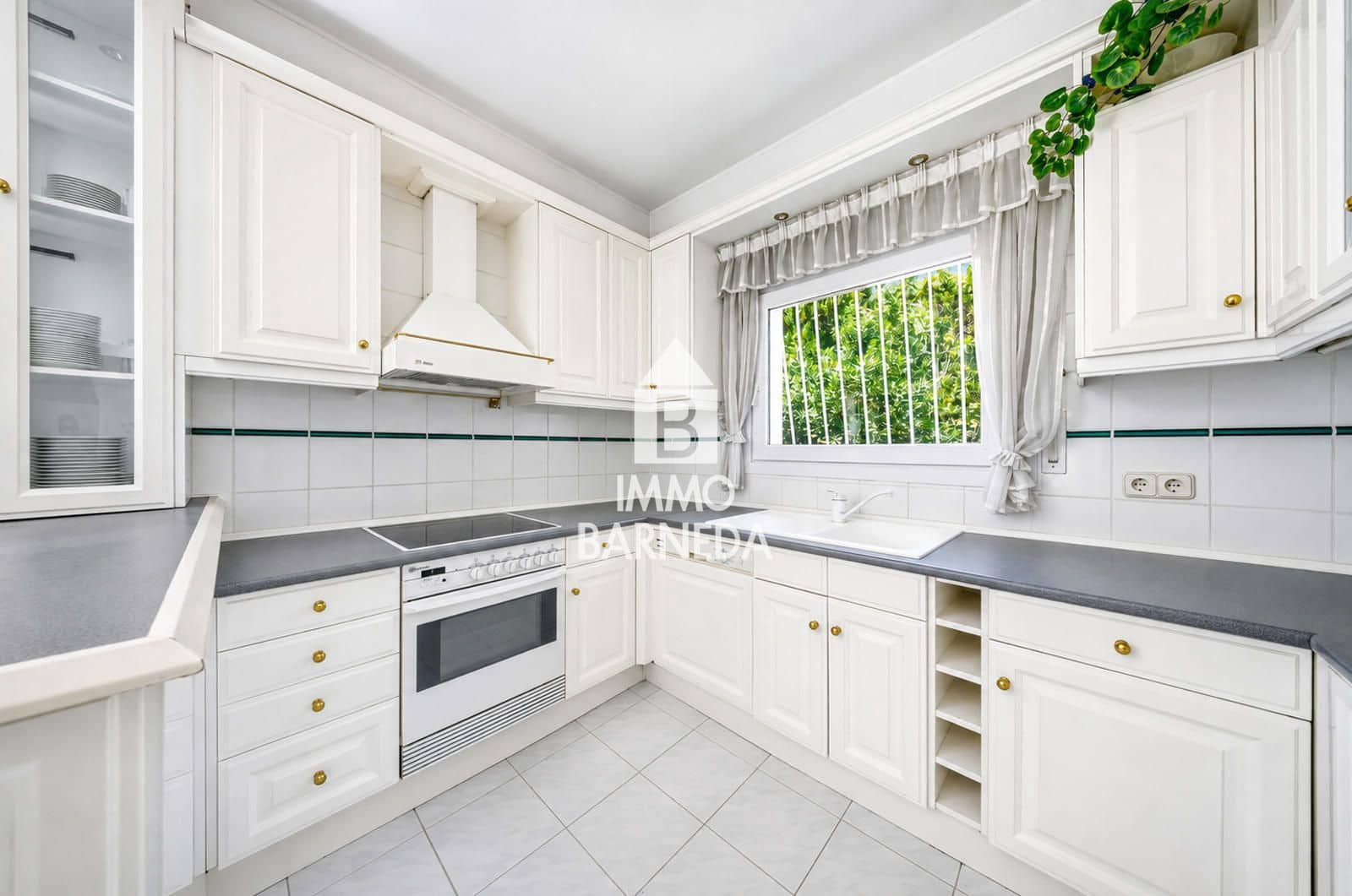 3 camera da letto Villa in vendita in Empuriabrava con piscina garage - 1.060.000 € (Rif: 10008083)