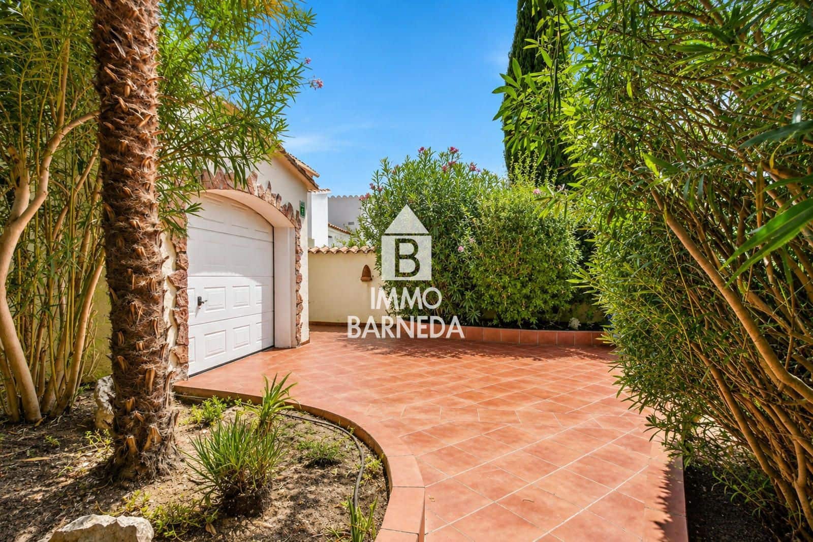 3 camera da letto Villa in vendita in Empuriabrava con piscina garage - 1.060.000 € (Rif: 10008083)