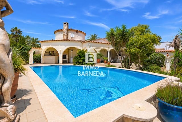 3 camera da letto Villa in vendita in Empuriabrava, Castelló d'Empúries con piscina garage - 1.060.000 € (Rif: 10008083)