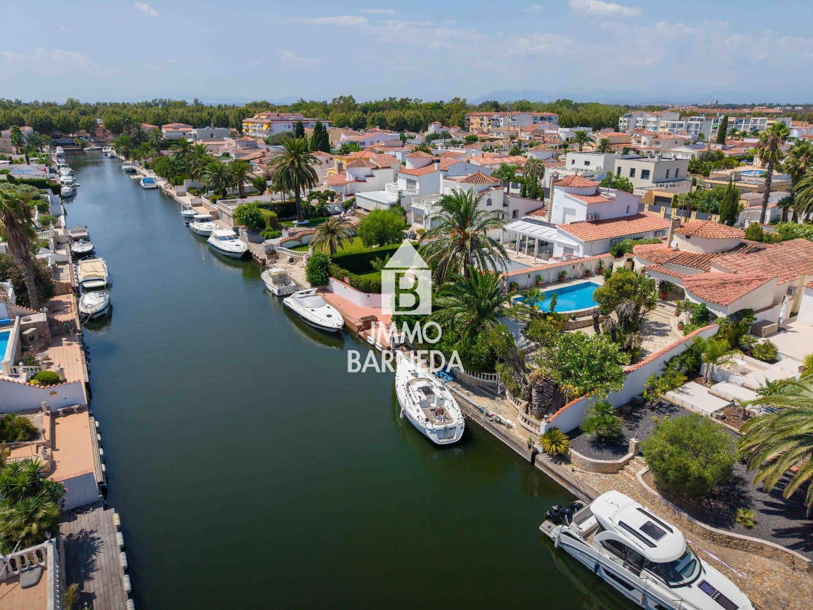 3 camera da letto Villa in vendita in Empuriabrava con piscina garage - 1.060.000 € (Rif: 10008083)