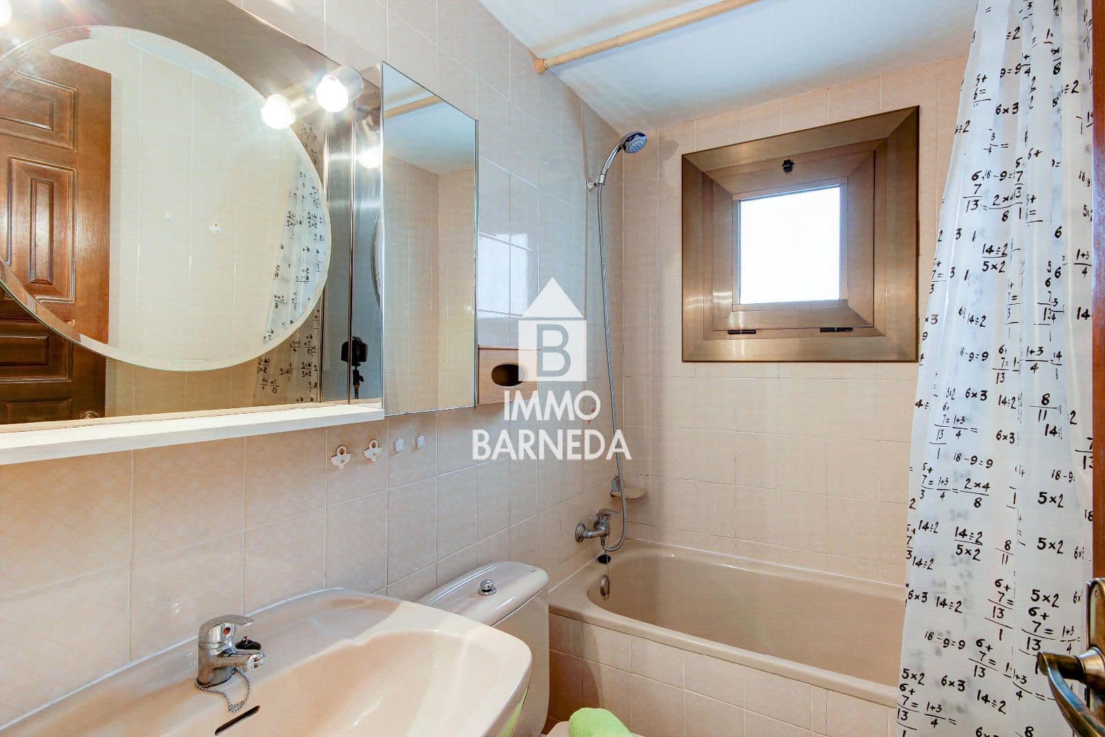 1 quarto Apartamento para venda em Roses com piscina garagem - 135 000 € (Ref: 10016765)
