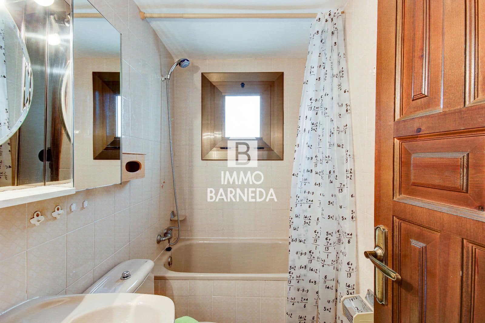 1 quarto Apartamento para venda em Roses com piscina garagem - 135 000 € (Ref: 10016765)