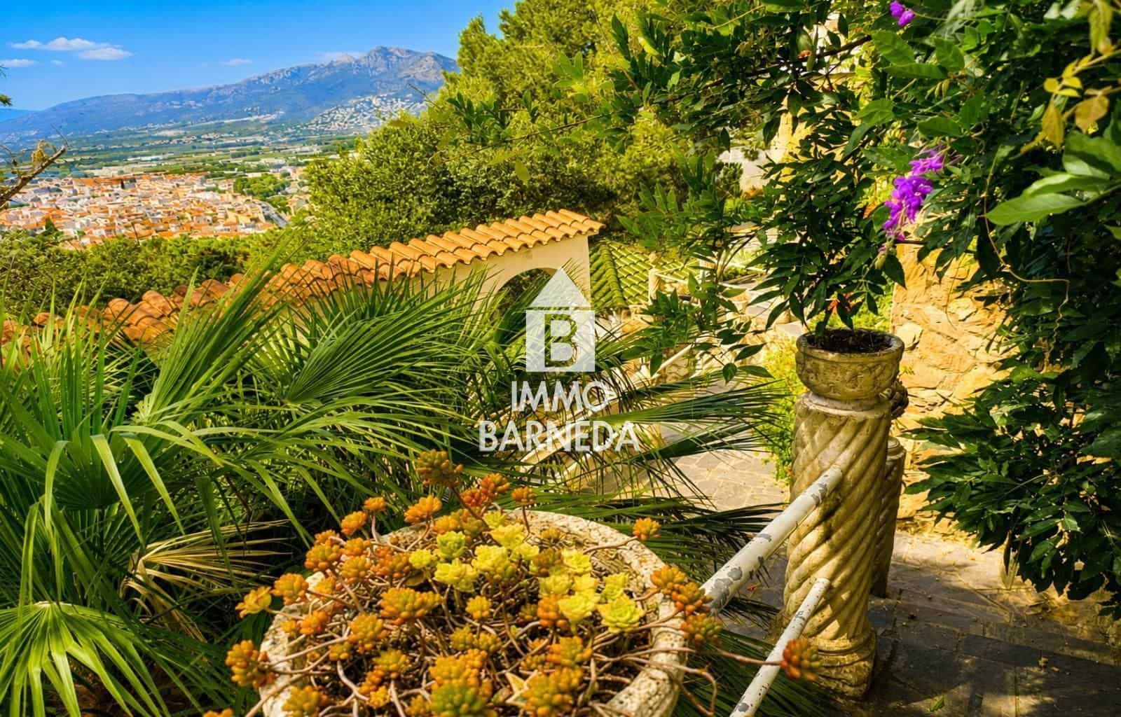 Chalet de 2 habitaciones en Roses en venta con garaje - 545.000 € (Ref: 10022948)