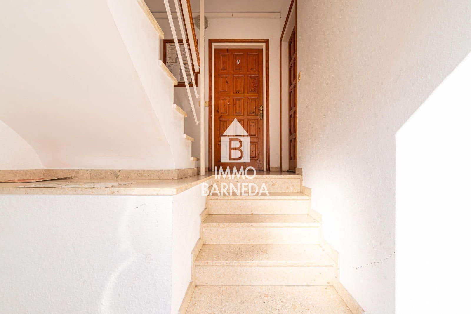 2 bedroom Flat for sale in Empuriabrava with garage - € 265,000 (Ref: 10034396)