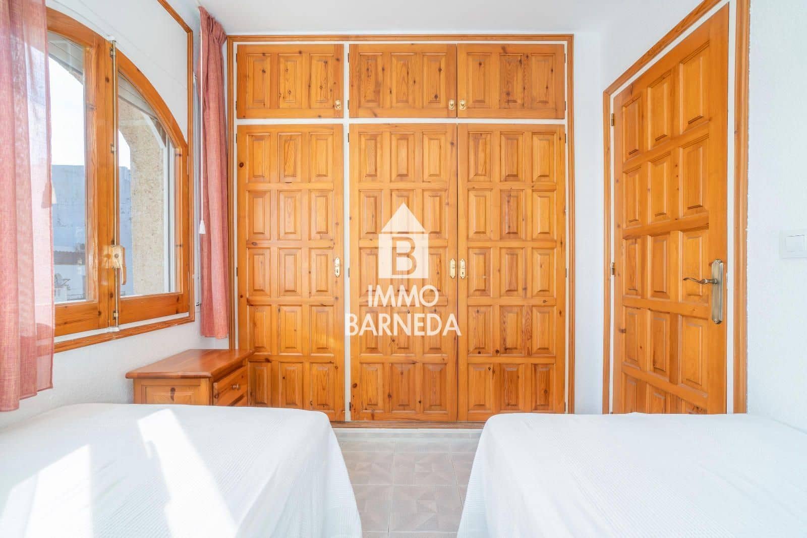 2 bedroom Flat for sale in Empuriabrava with garage - € 265,000 (Ref: 10034396)