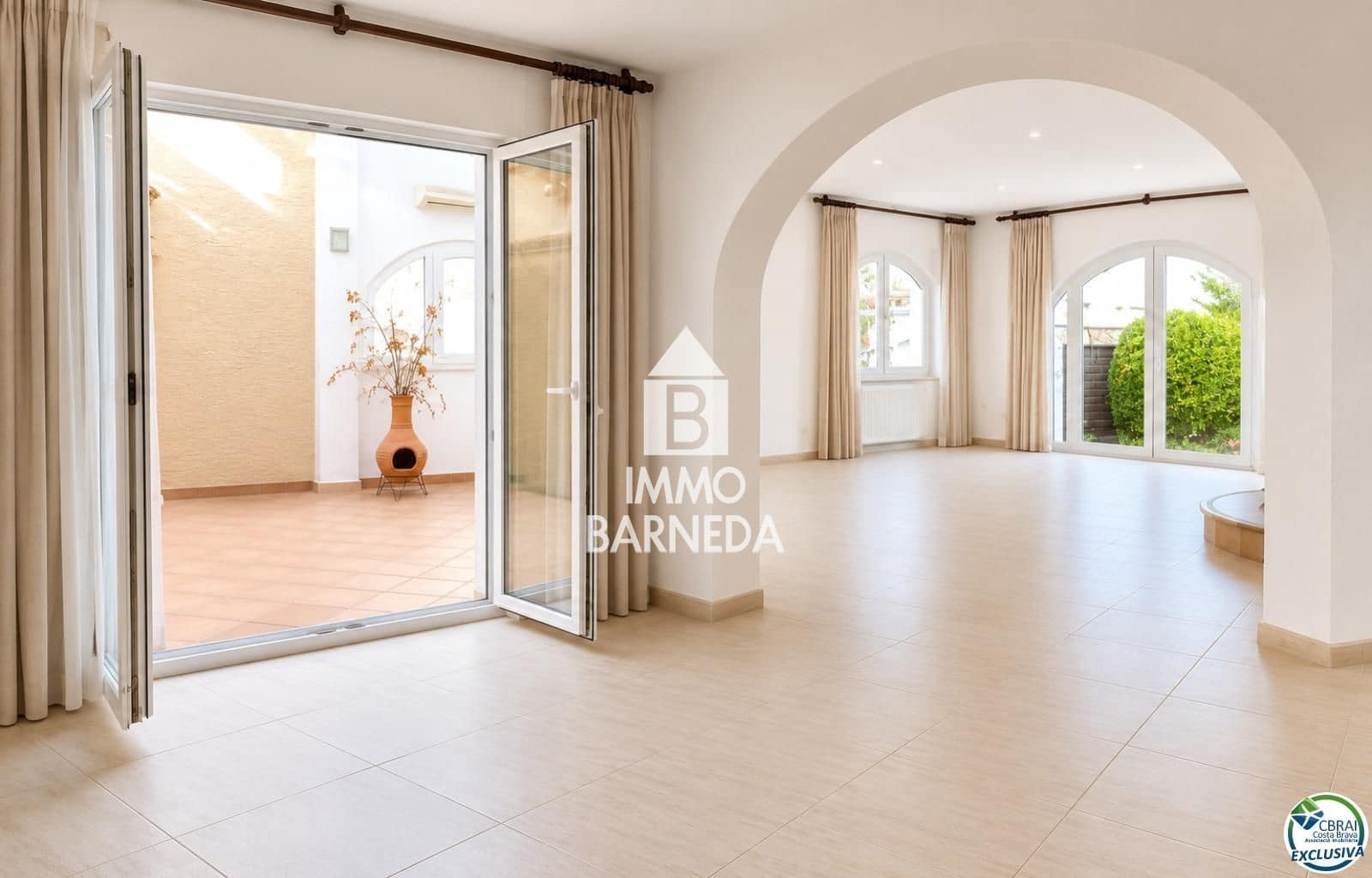 3 quarto Moradia para venda em Empuriabrava com garagem - 795 000 € (Ref: 10037639)