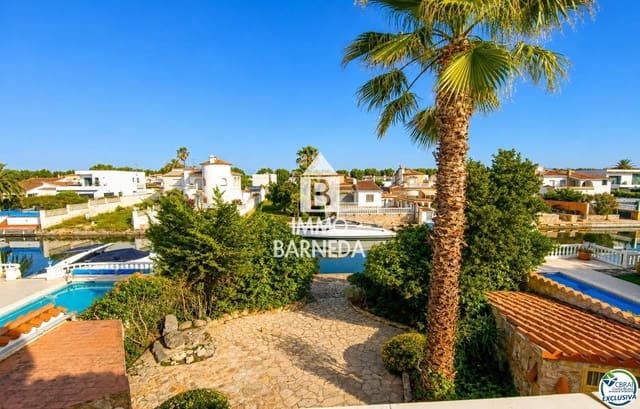 3 quarto Moradia para venda em Empuriabrava, Castelló d'Empúries com garagem - 795 000 € (Ref: 10037639)