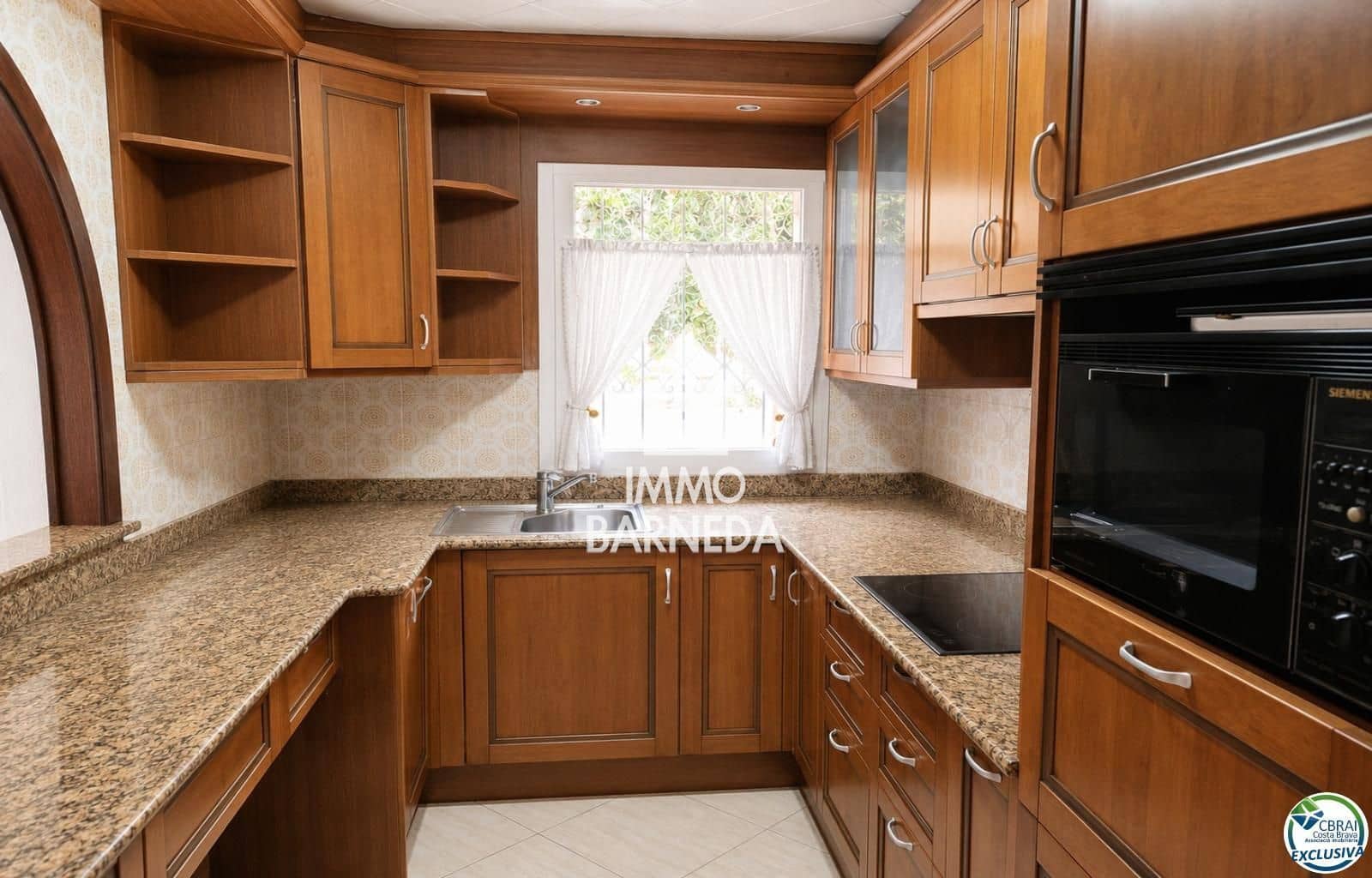 3 quarto Moradia para venda em Empuriabrava com garagem - 795 000 € (Ref: 10037639)