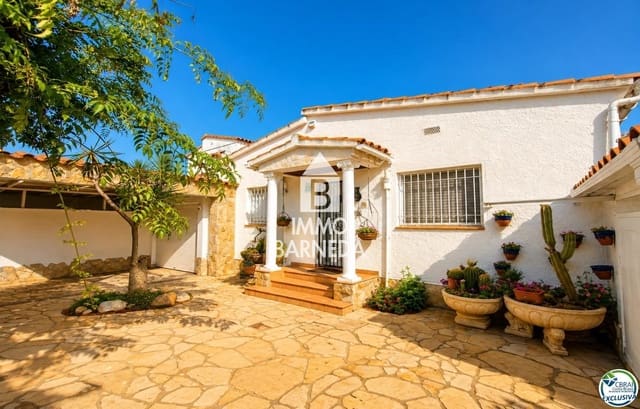 3 quarto Moradia para venda em Empuriabrava, Castelló d'Empúries com garagem - 795 000 € (Ref: 10037639)