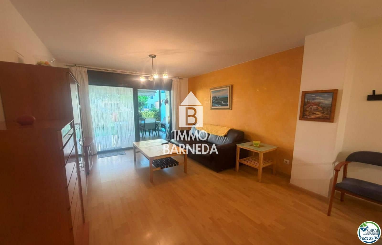 2 bedroom Flat for sale in Roses with pool garage - € 475,000 (Ref: 10037640)