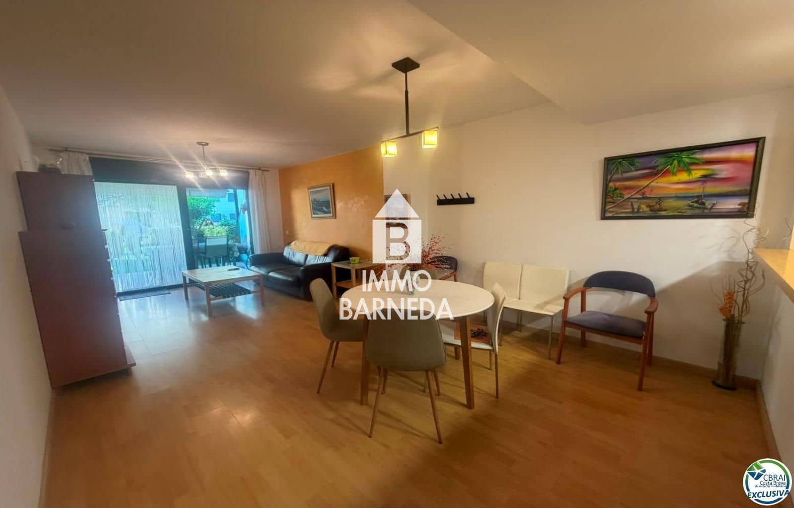 2 bedroom Flat for sale in Roses with pool garage - € 475,000 (Ref: 10037640)
