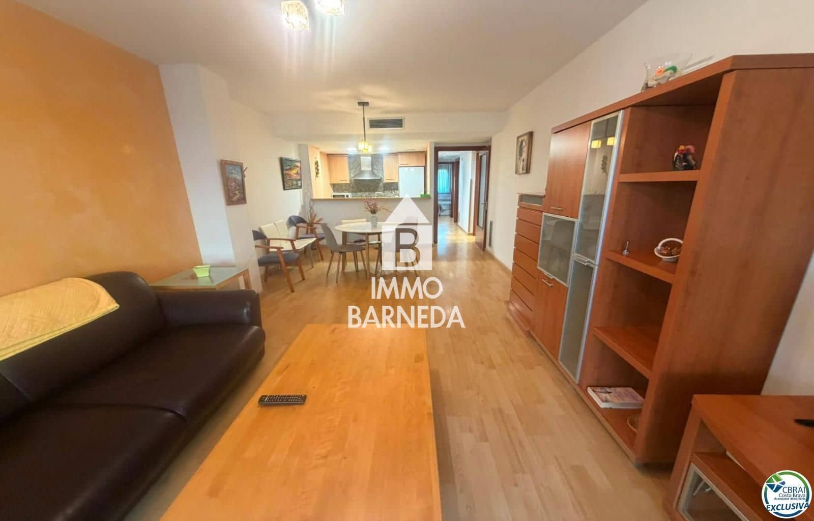 2 bedroom Flat for sale in Roses with pool garage - € 475,000 (Ref: 10037640)