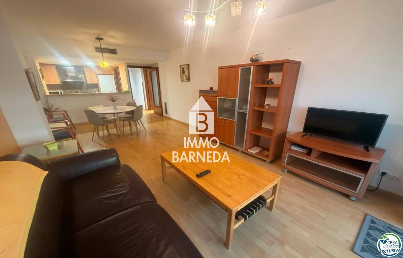 2 bedroom Flat for sale in Roses with pool garage - € 475,000 (Ref: 10037640)
