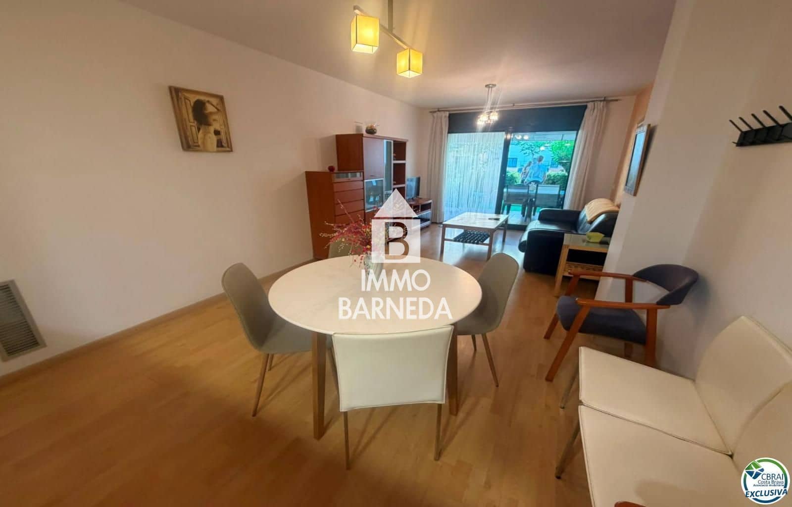 2 bedroom Flat for sale in Roses with pool garage - € 475,000 (Ref: 10037640)