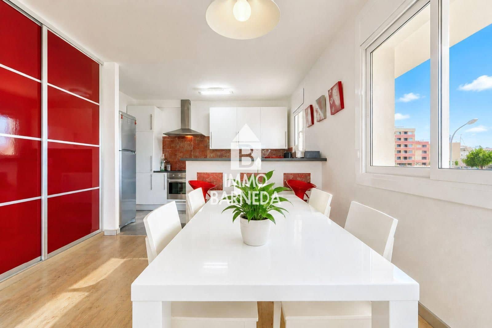 2 bedroom Flat for sale in Santa Margarida with garage - € 270,000 (Ref: 10044095)