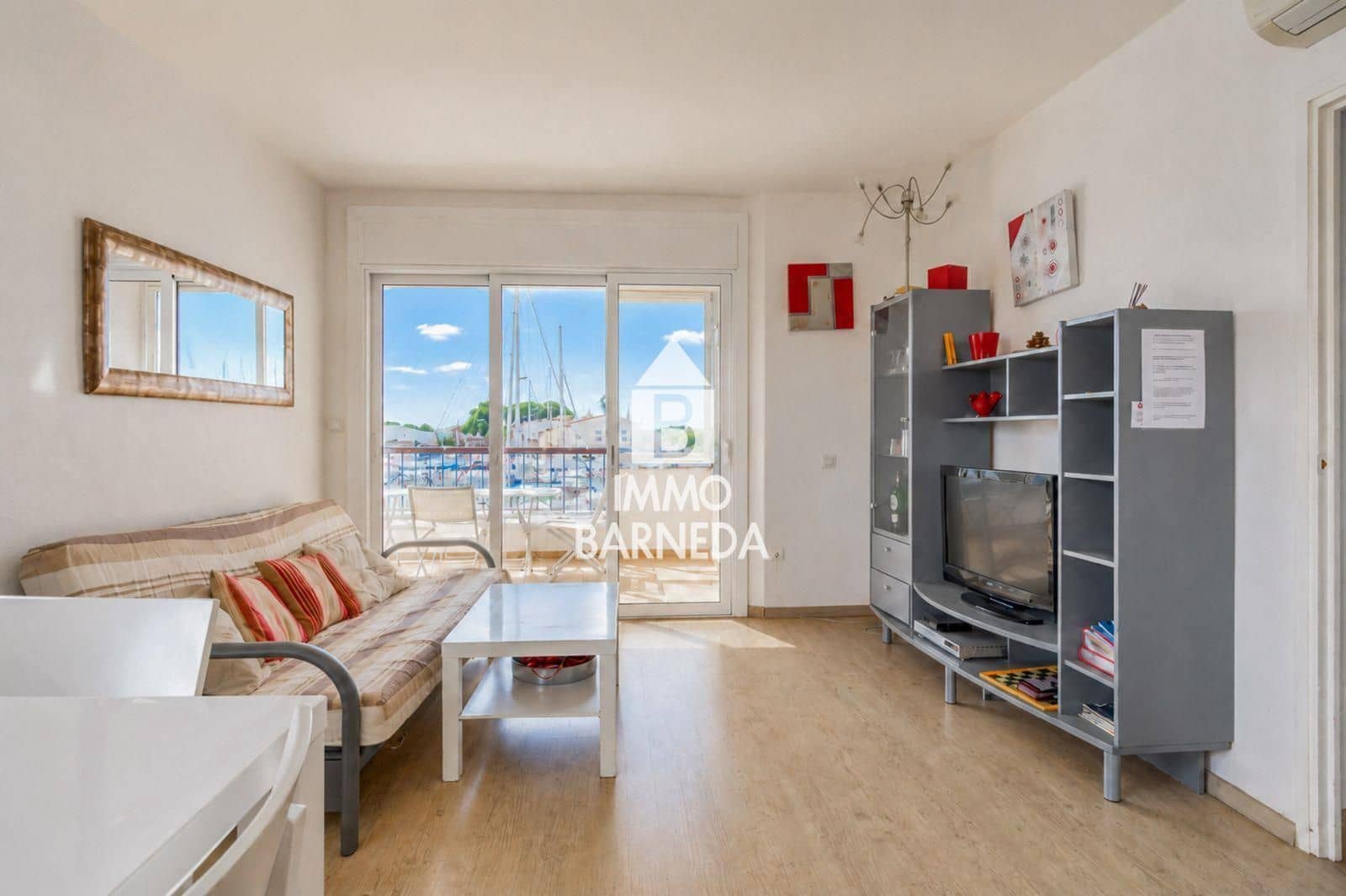 2 bedroom Flat for sale in Santa Margarida with garage - € 270,000 (Ref: 10044095)