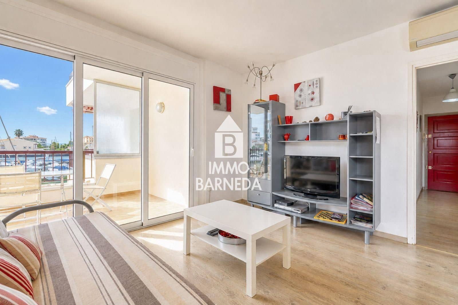2 bedroom Flat for sale in Santa Margarida with garage - € 270,000 (Ref: 10044095)