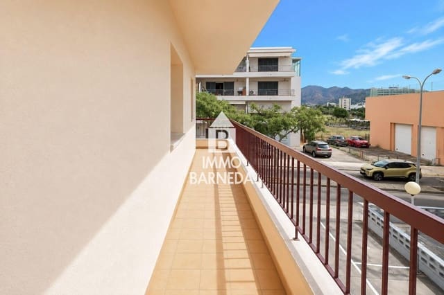 2 sovrum Lägenhet till salu i Santa Margarida, Roses med garage - 270 000 € (Ref: 10044095)