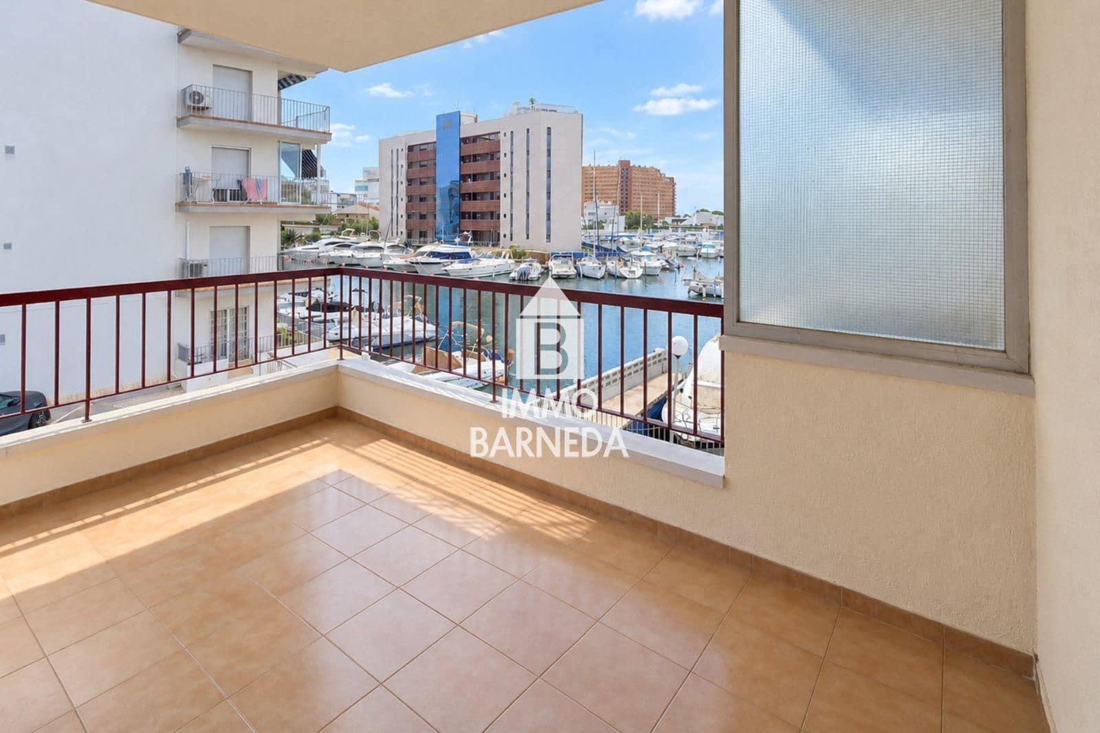 2 bedroom Flat for sale in Santa Margarida with garage - € 270,000 (Ref: 10044095)
